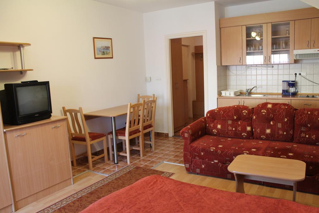 Harkany-Szt. Istvan Apartman Exterior photo